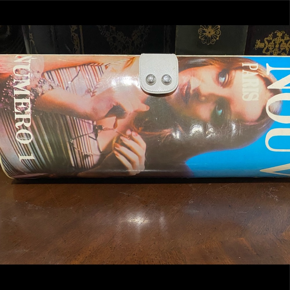 Box purse very vintage,clutch